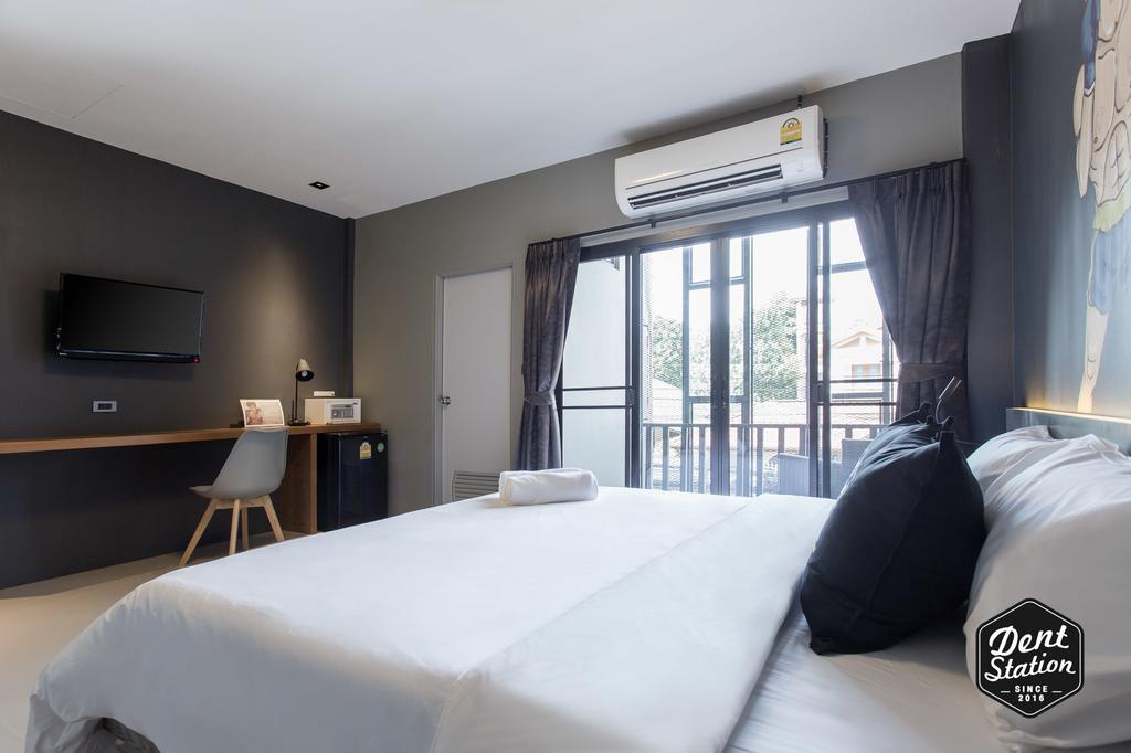 Dent Station Resident Hotel Phuket Ngoại thất bức ảnh